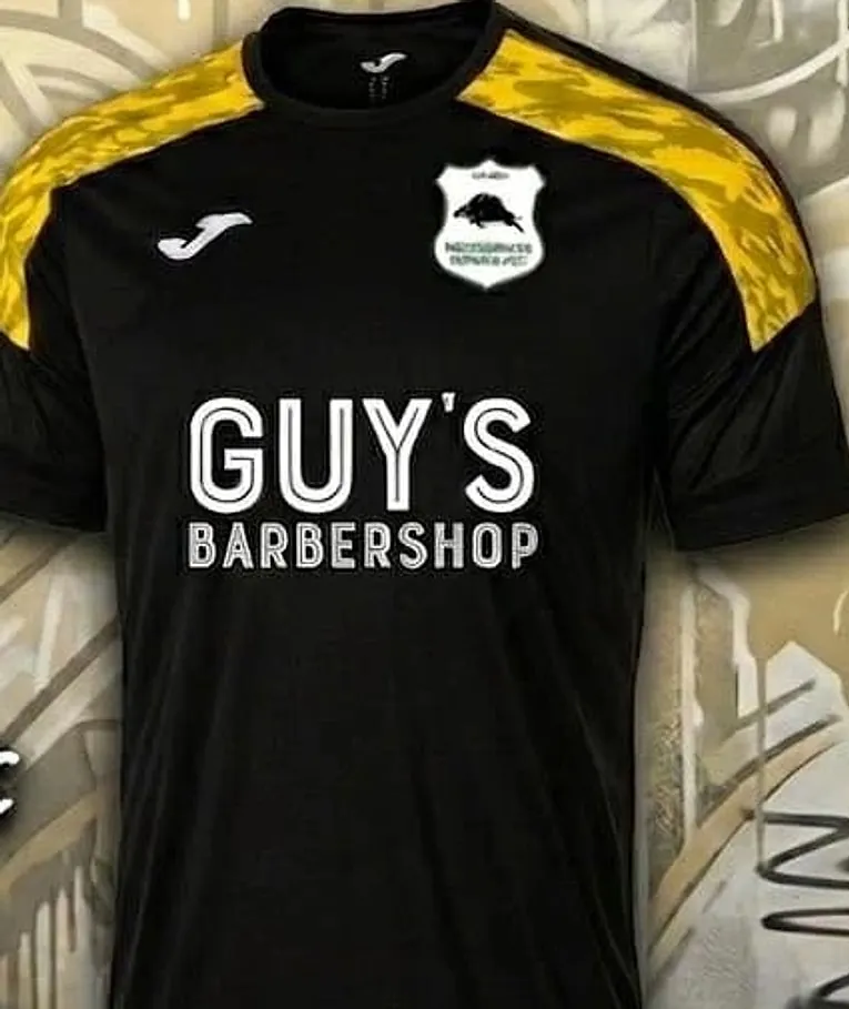 The black Guy’s Barbershop training top sponsoring Bromsgrove Rovers AFC